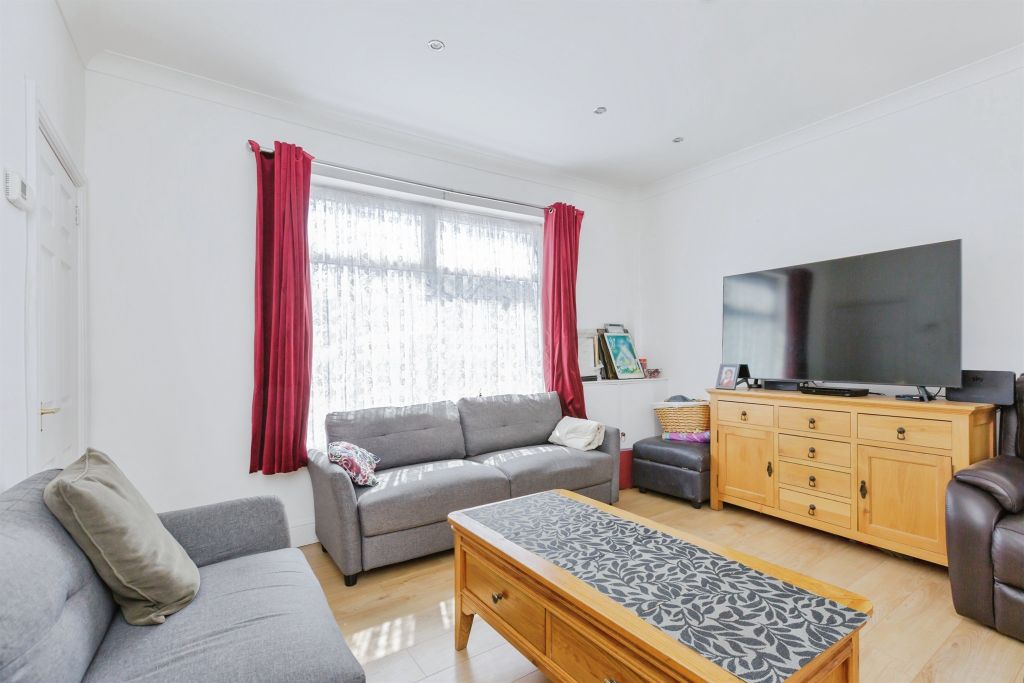 Property photo 2 of 17