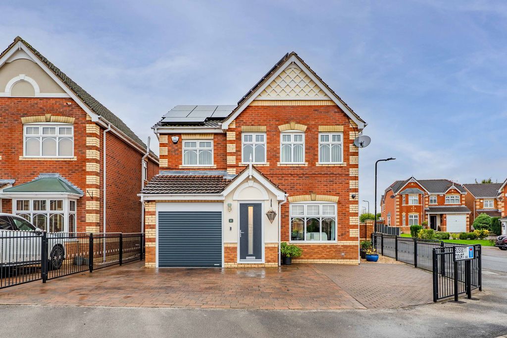 Property photo 1 of 37