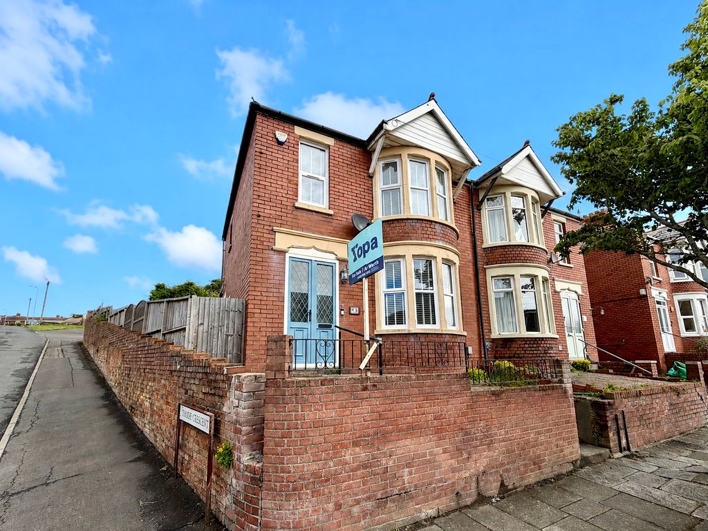 Property photo 1 of 19 Ff943202-D9C3-46A1-A60C-97A4Bc5Cff49