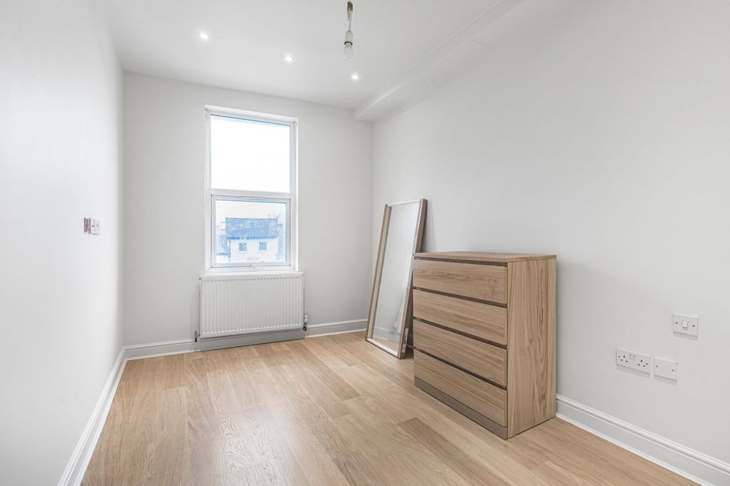 Property photo 3 of 5 Picture No. 08