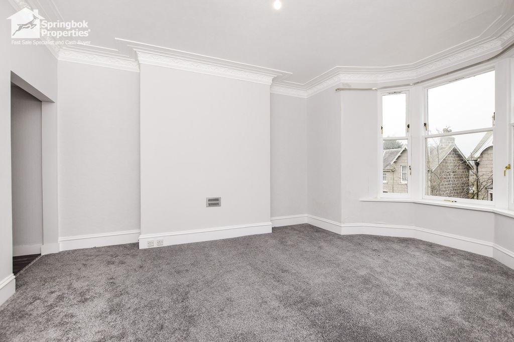 Property photo 2 of 17 Image 2