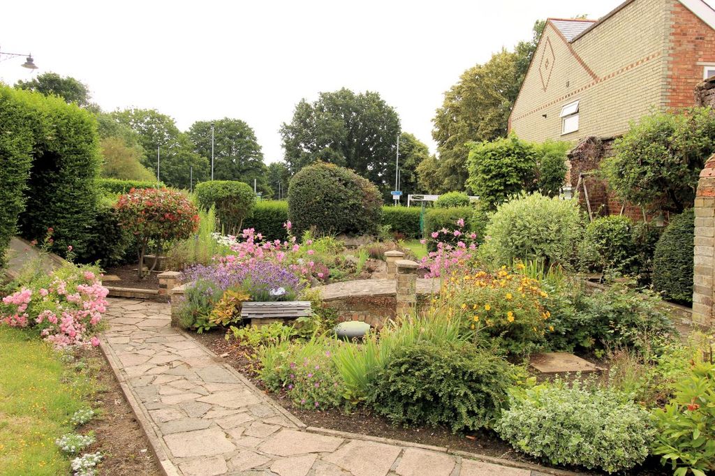 Property photo 2 of 14 Img_8606