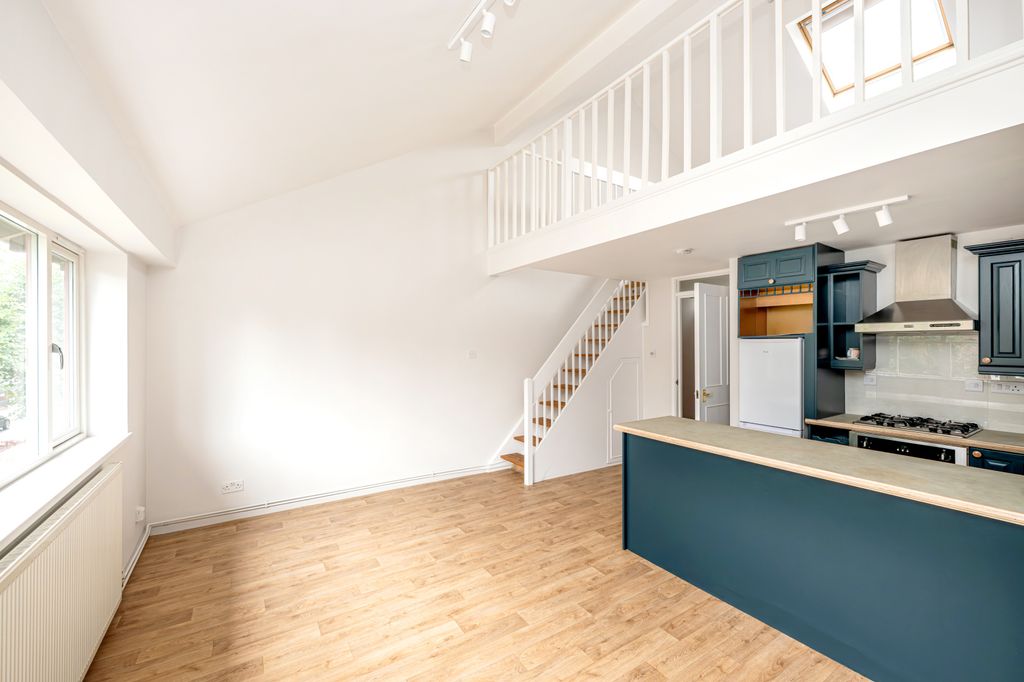 Property photo 3 of 12 Picture No. 35