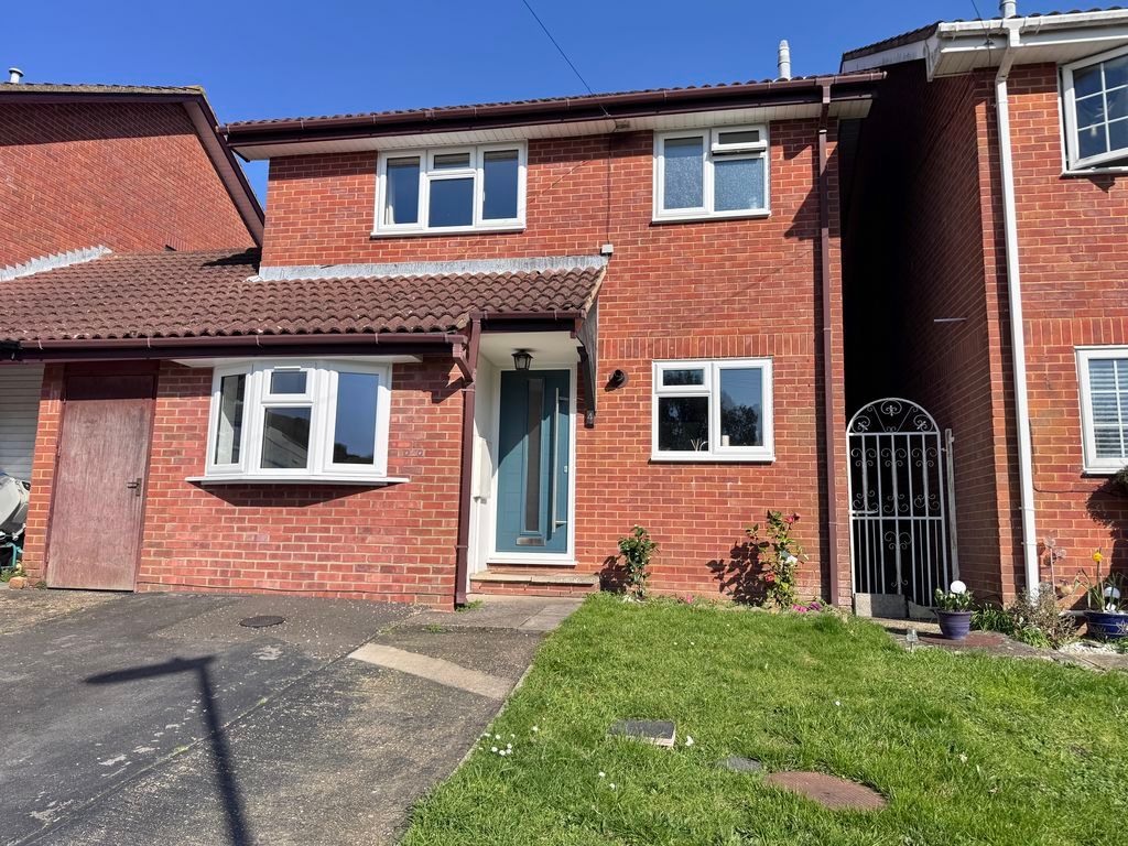 Property photo 1 of 20 Front External