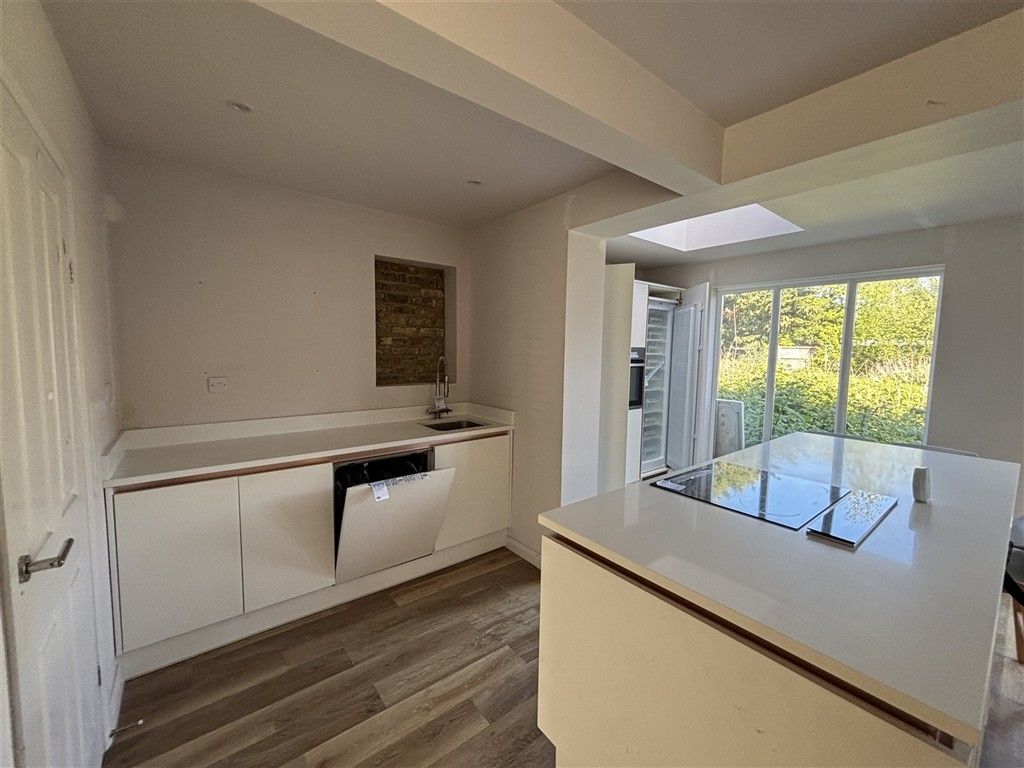 Property photo 3 of 9 Kitchen/Diner