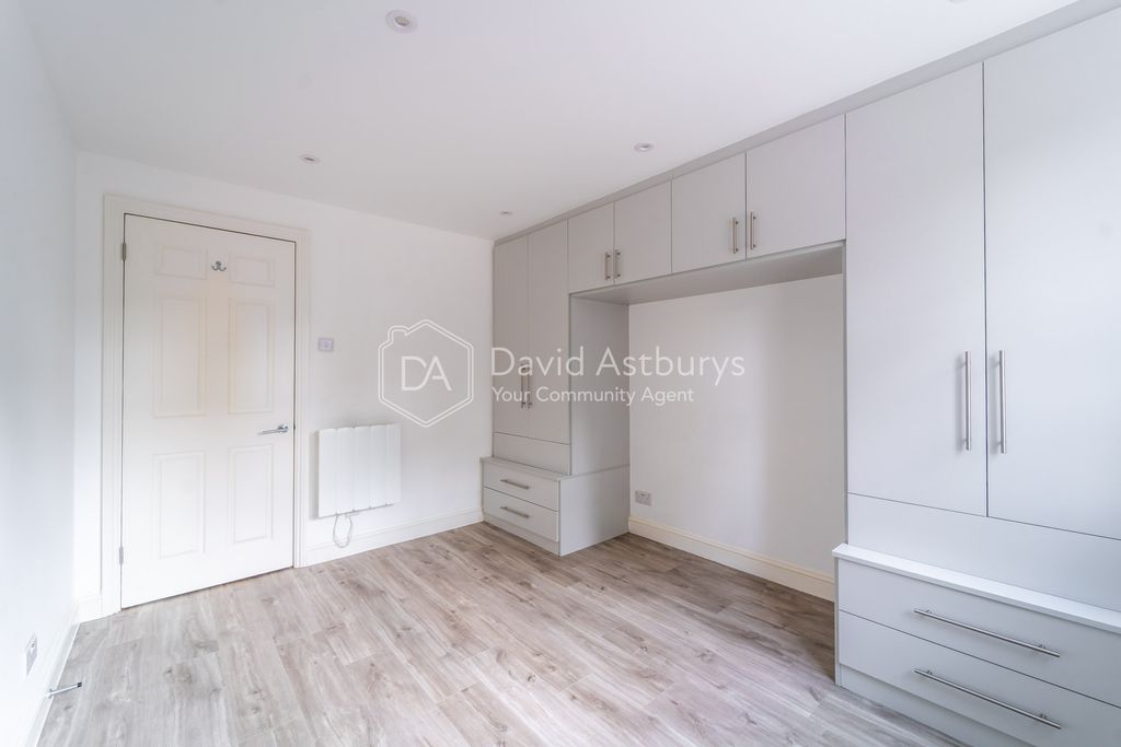 Property photo 1 of 9 Mba06951