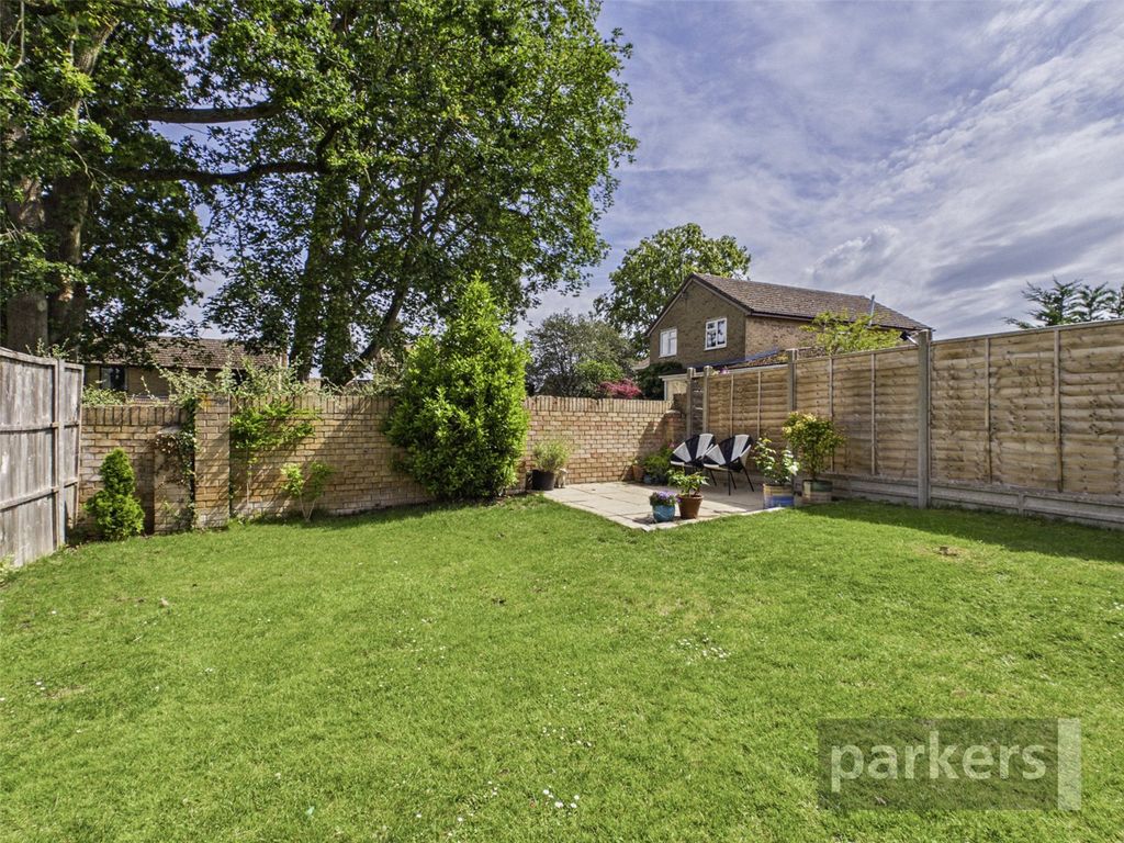 Property photo 3 of 33 Garden