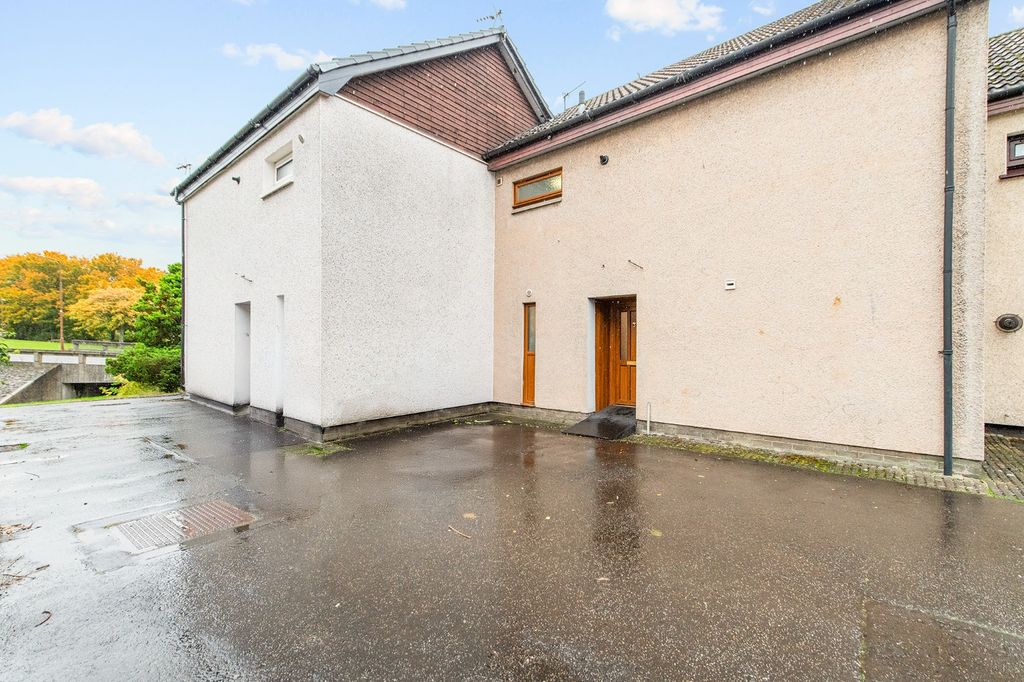 Property photo 1 of 27 4553111