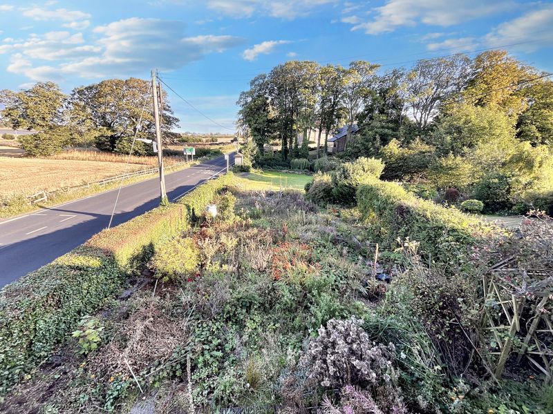 Property photo 2 of 15 Photo 5