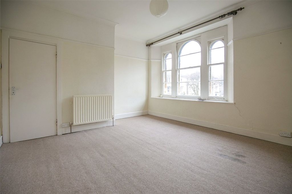 Property photo 2 of 9 Picture No. 08