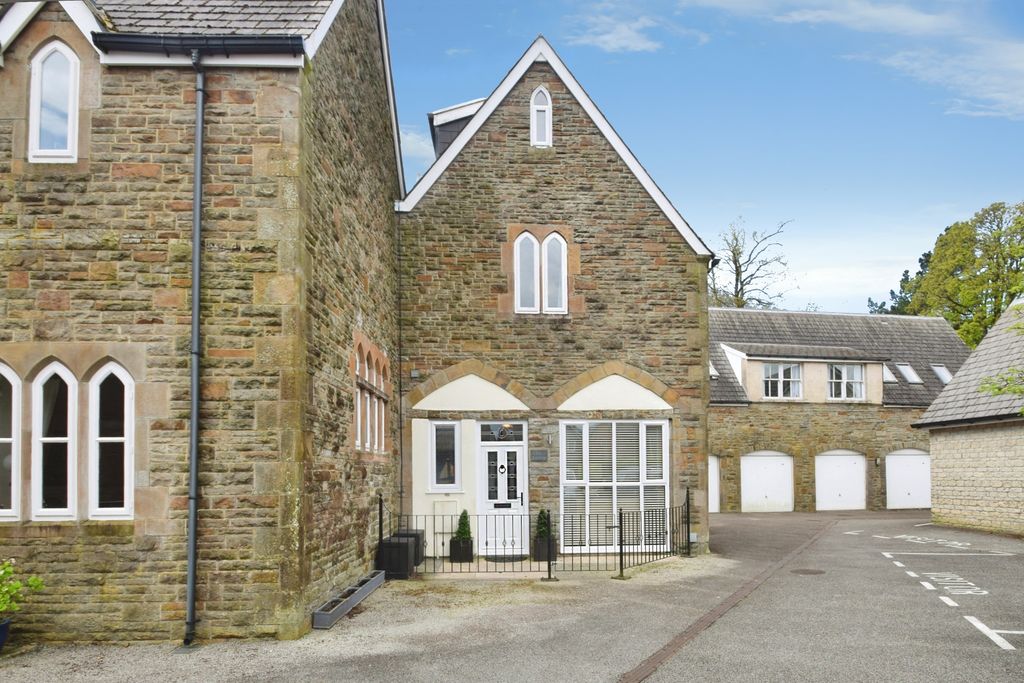 Property photo 1 of 27