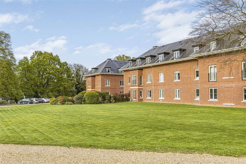 Property photo 3 of 6 35_30084.Jpg