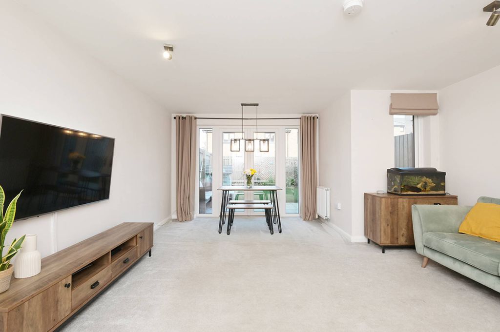 Property photo 3 of 29