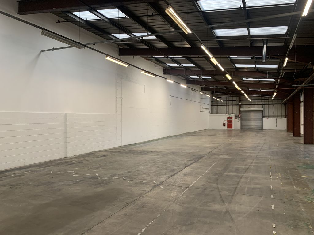 Property photo 1 of 20 Warehouse/ Showroom With Secure Yard &amp; Canal Access