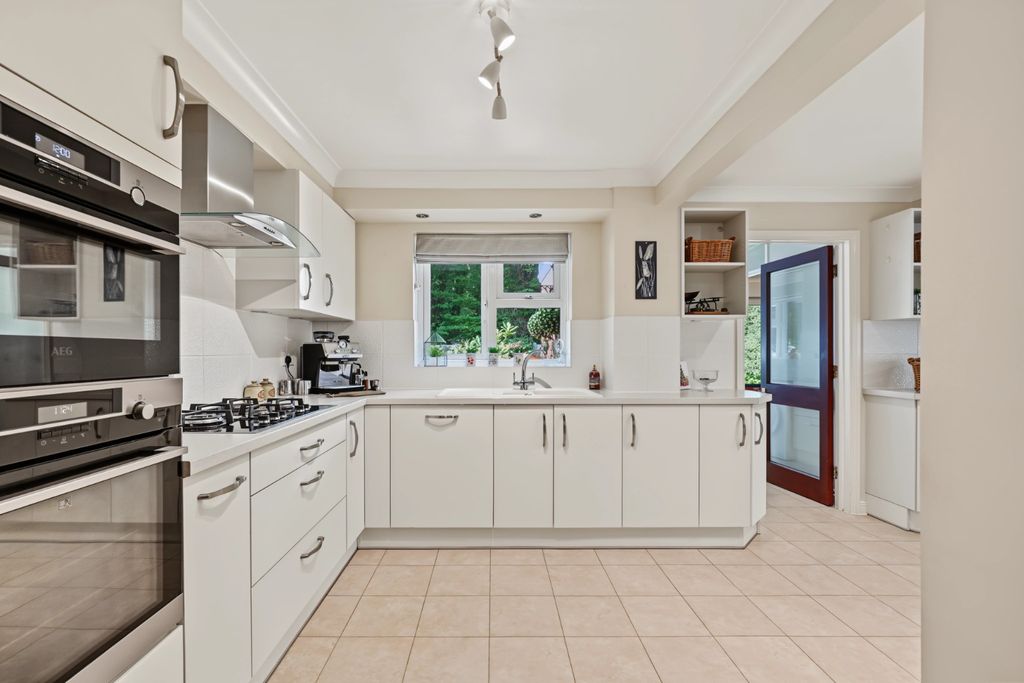 Property photo 3 of 30 55455810