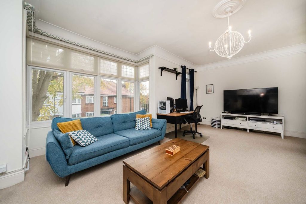 Property photo 2 of 7