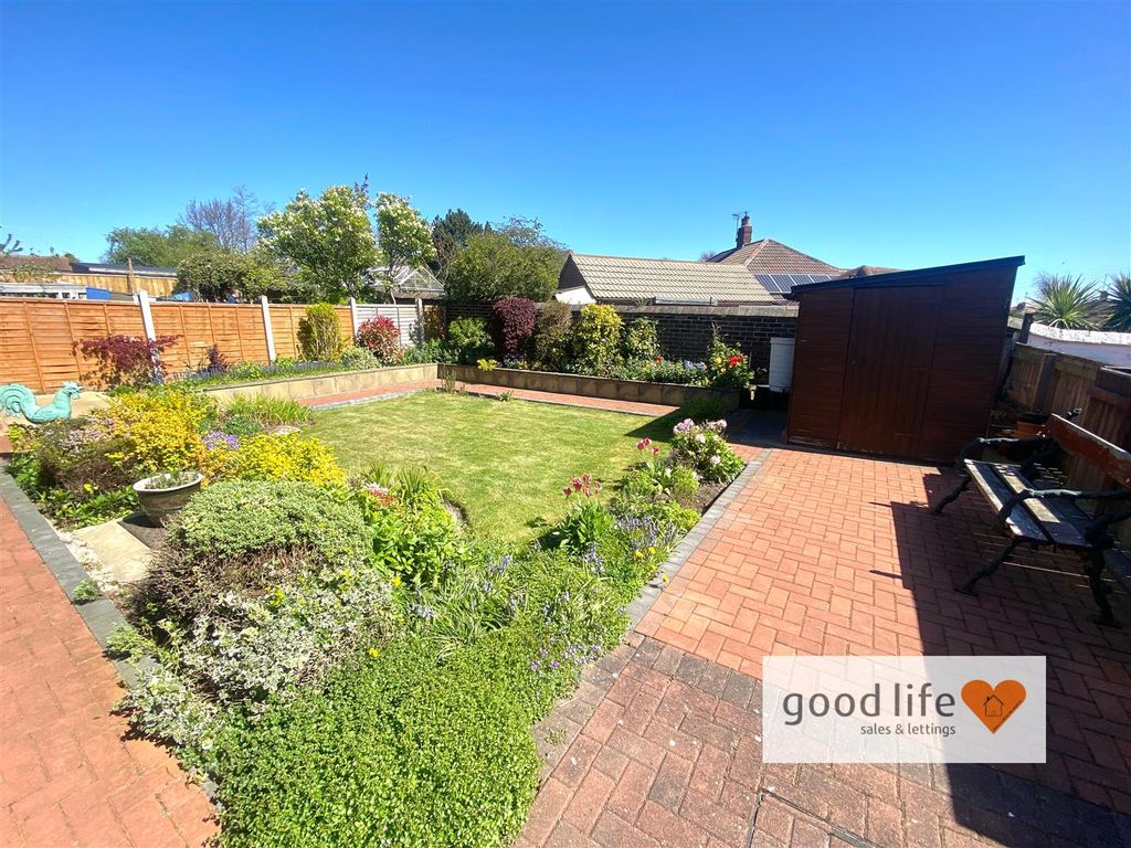 Property photo 3 of 17 20260424_105917158_Ios39Westfieldgrove.Jpg