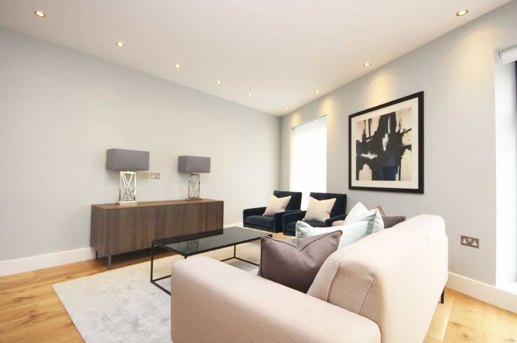 Property photo 3 of 4