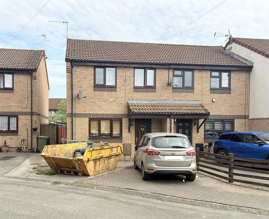 Property photo 1 of 8