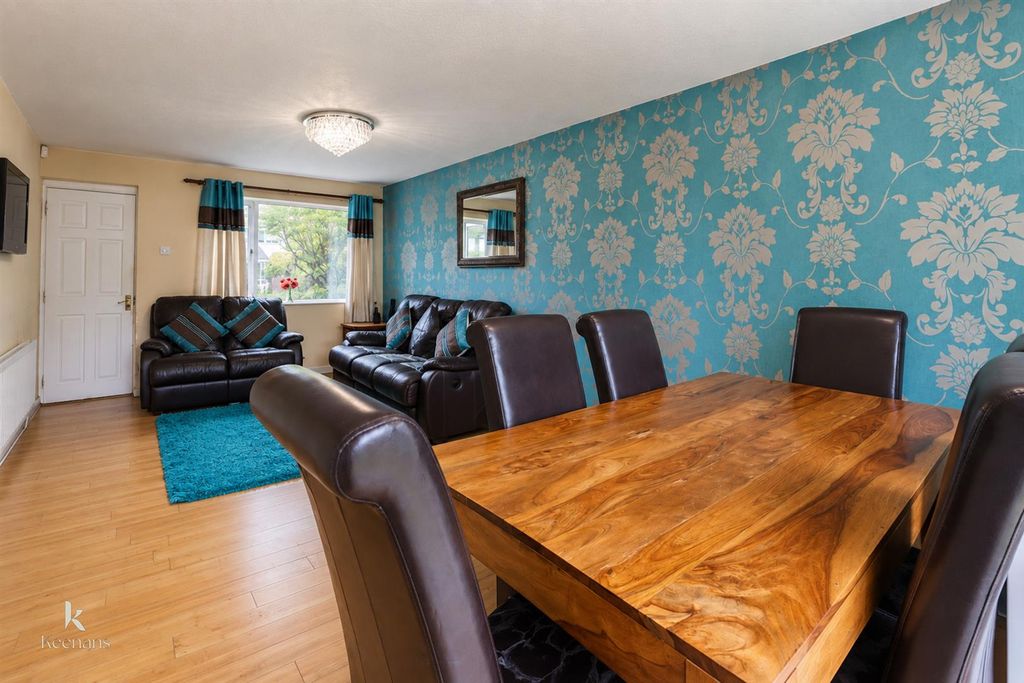 Property photo 3 of 16 .-498.Jpg