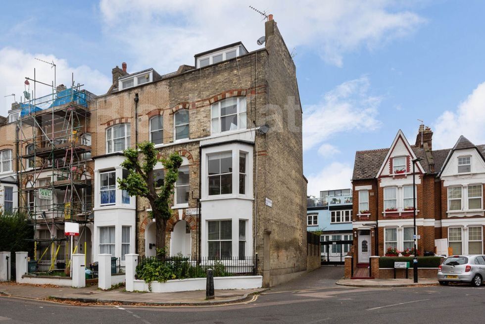 Property photo 1 of 1