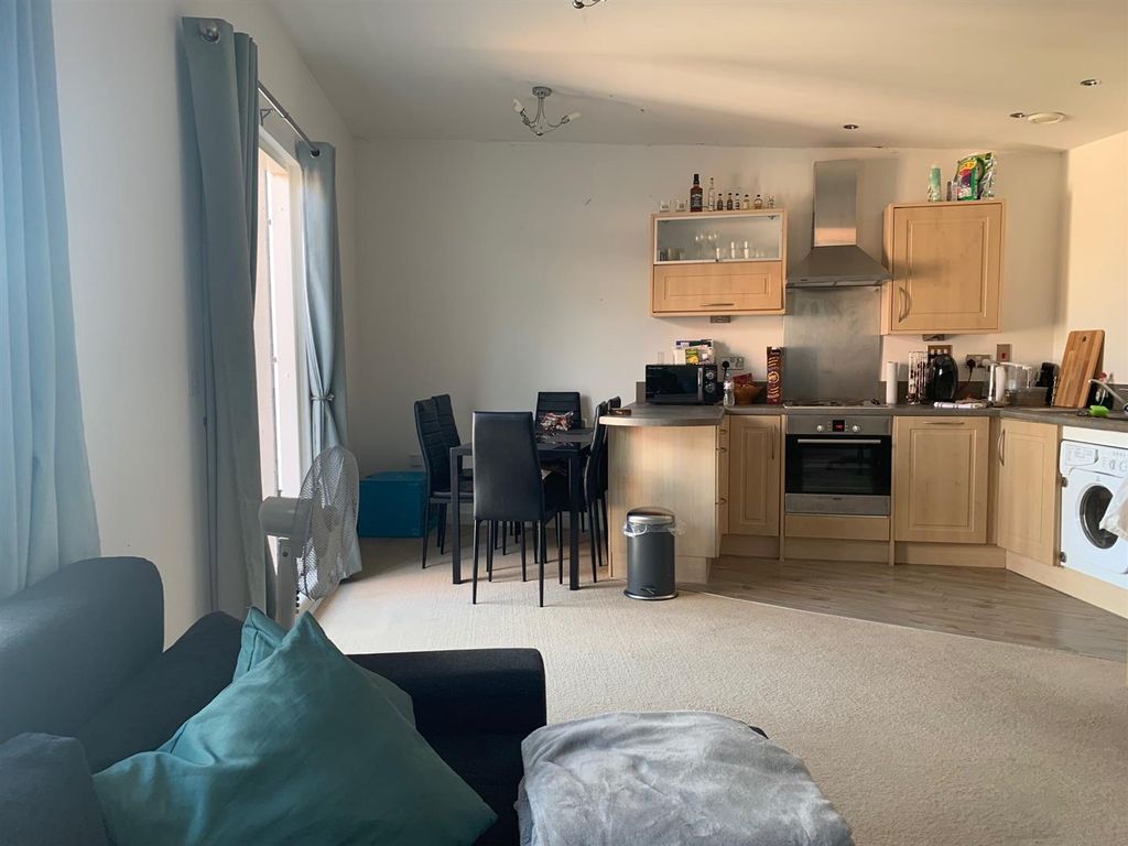 Property photo 2 of 4