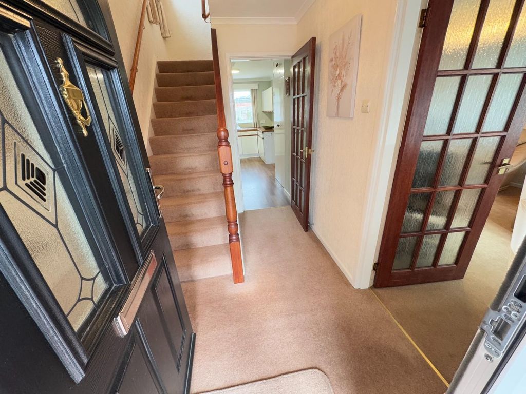 Property photo 3 of 22 Hall