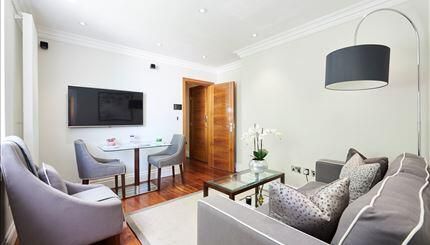 Property photo 1 of 11 Living Room