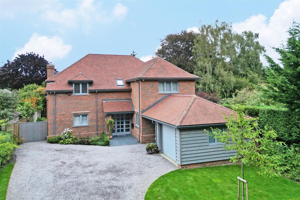 Property photo 1 of 18 Highfield House Drone Ph7.Jpg