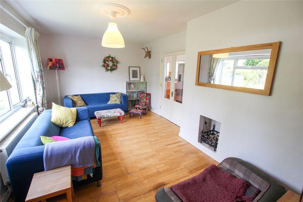 Property photo 3 of 24 Sitting Room.