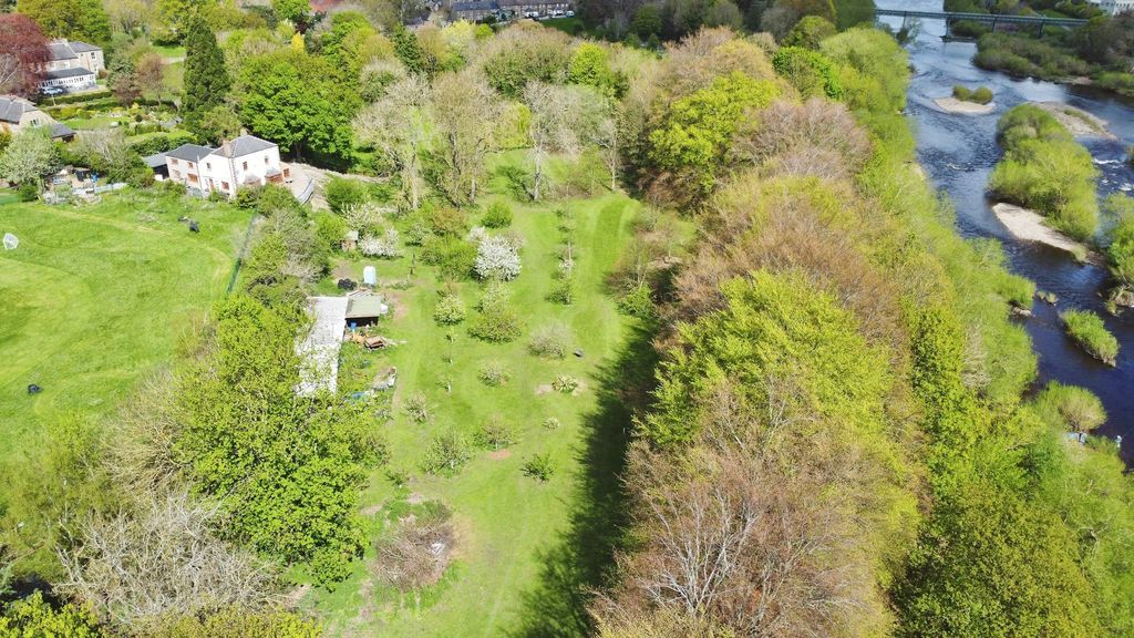 Property photo 2 of 22 Photo 22