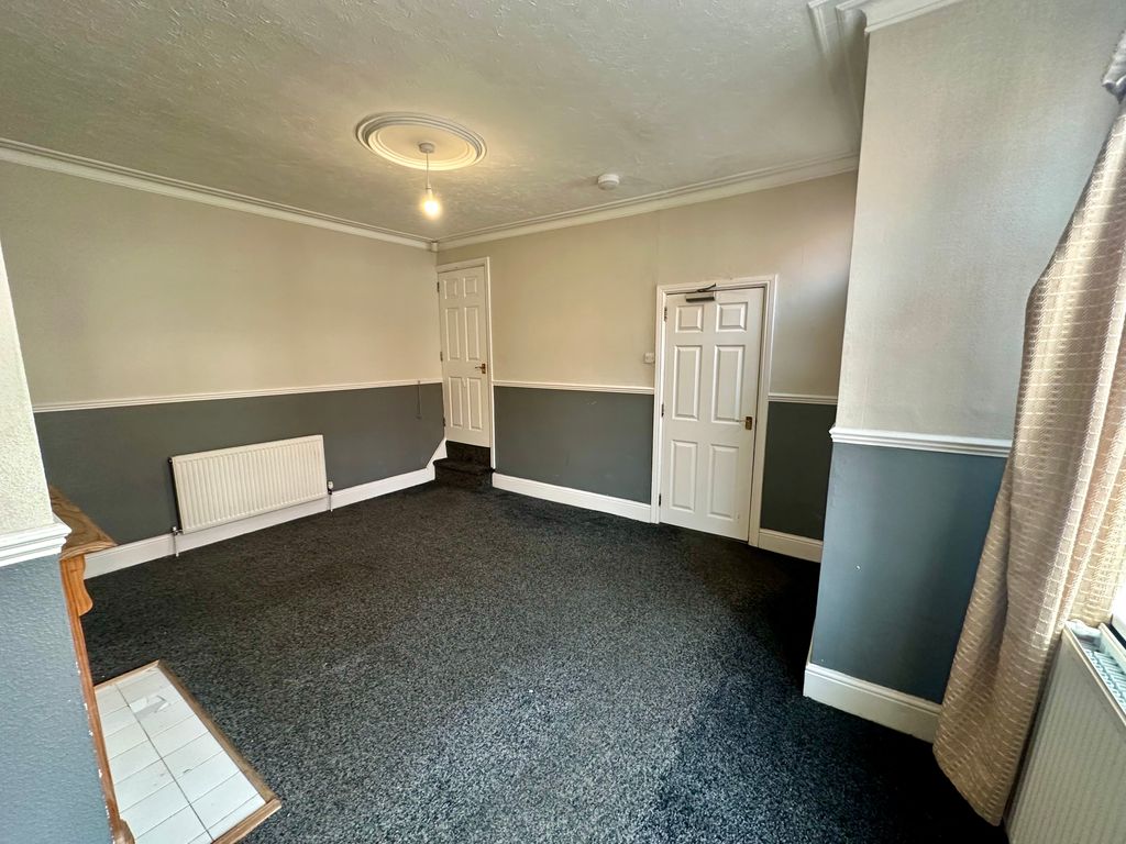 Property photo 3 of 10 Image