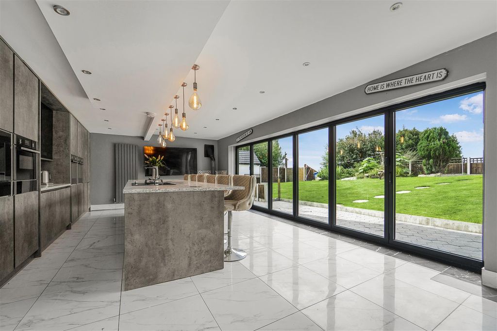 Property photo 1 of 67 Dsc08984.Jpg