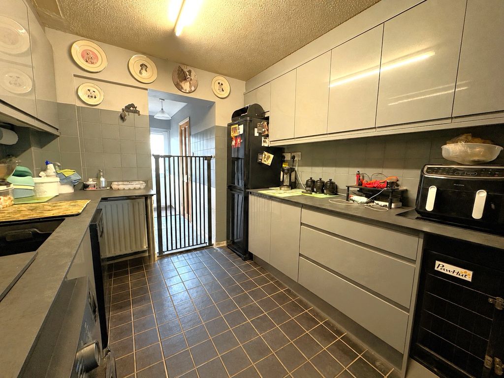 Property photo 3 of 9 Picture No. 10