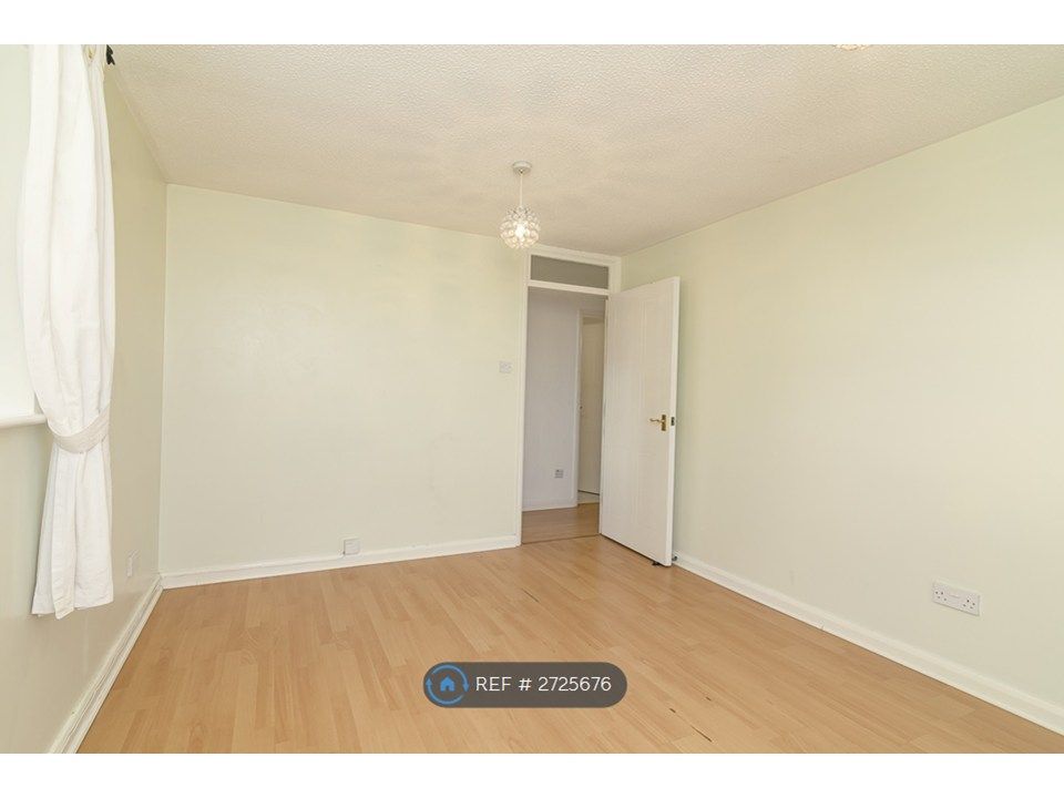 Property photo 3 of 9 Lounge/Dining Room