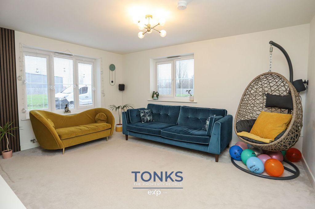 Property photo 3 of 26