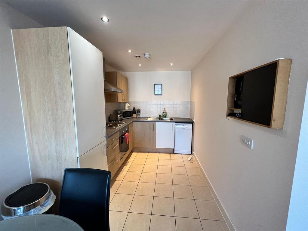 Property photo 3 of 9 Picture No. 06