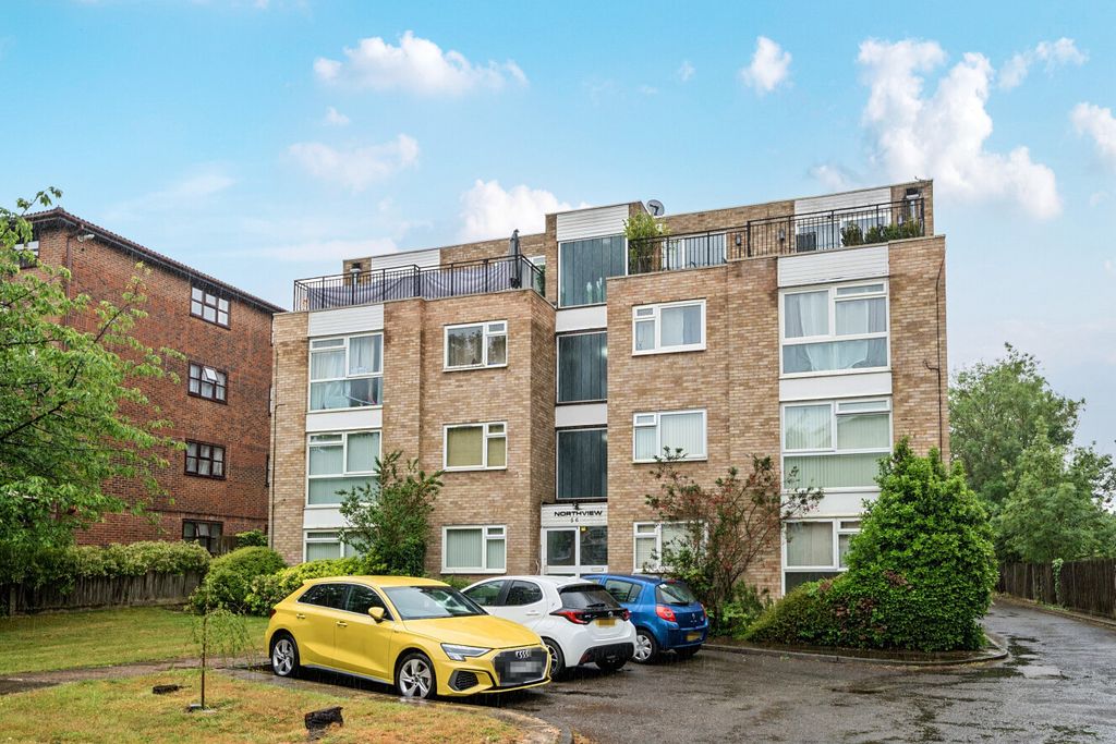 Property photo 1 of 9 1471492-1-6A1E9De...