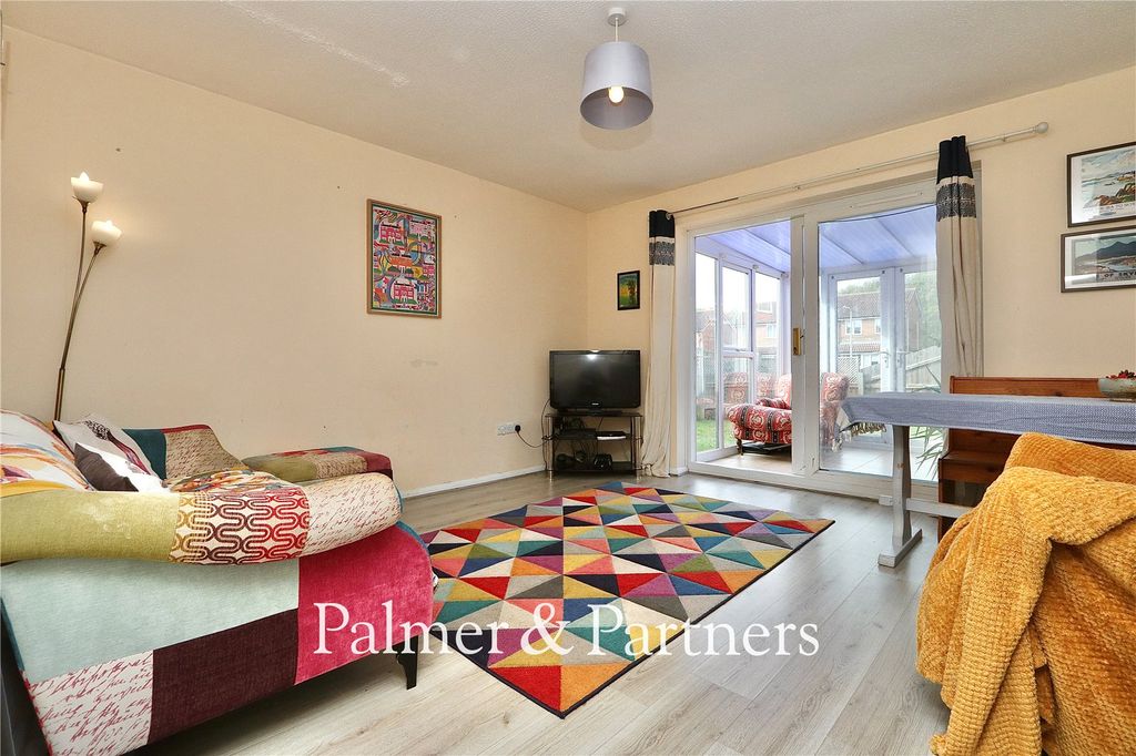 Property photo 3 of 18 Picture No. 02