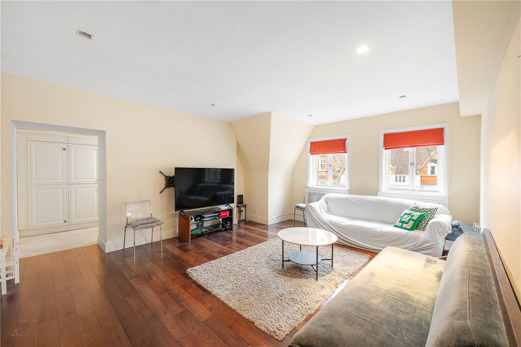 Property photo 2 of 11 Picture No. 03