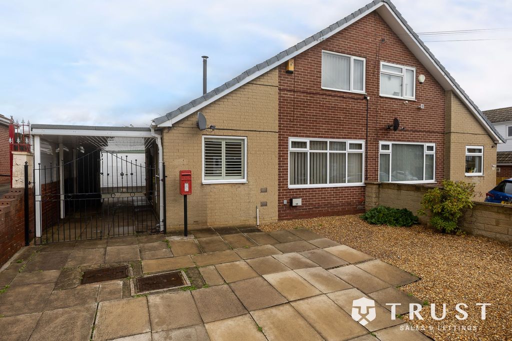 Property photo 1 of 34