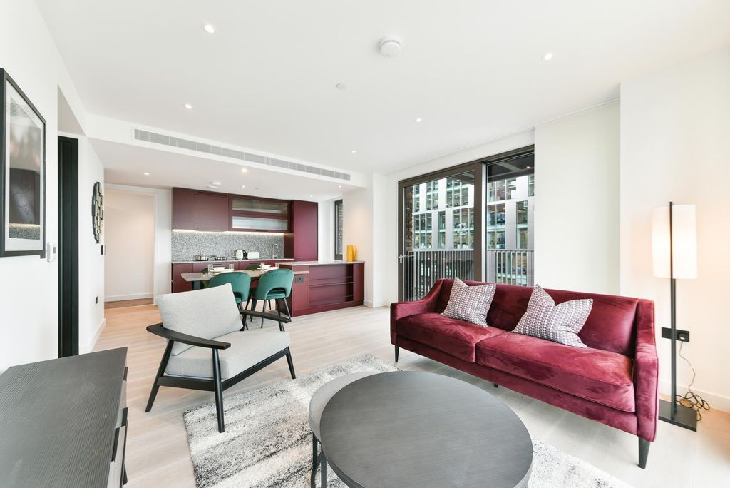 Property photo 3 of 24