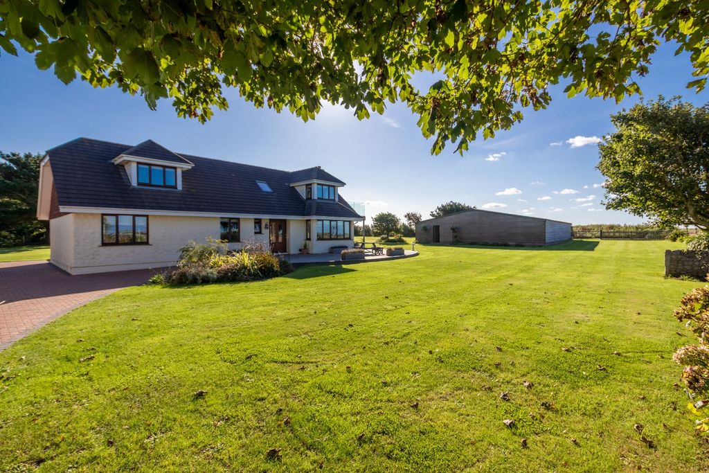 Property photo 1 of 70 Picture No. 39