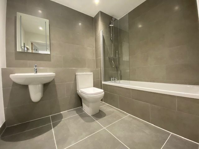 Property photo 3 of 6 Bathroom