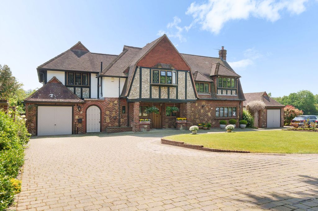 Property photo 1 of 39