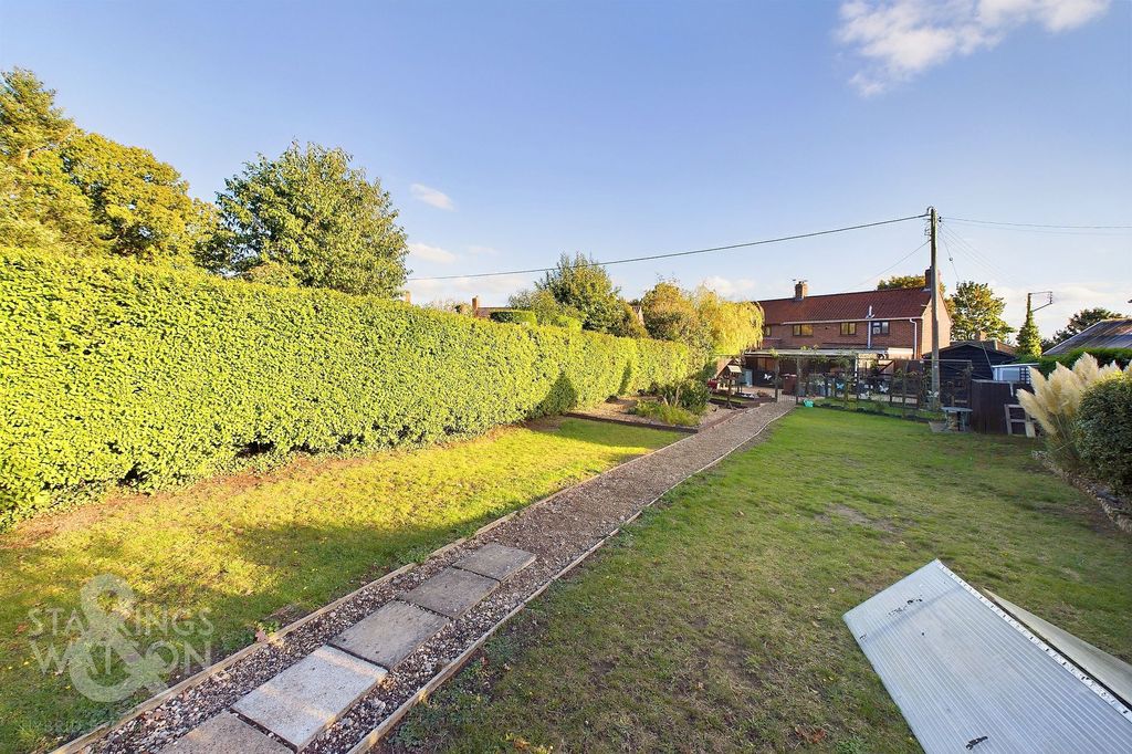 Property photo 1 of 23