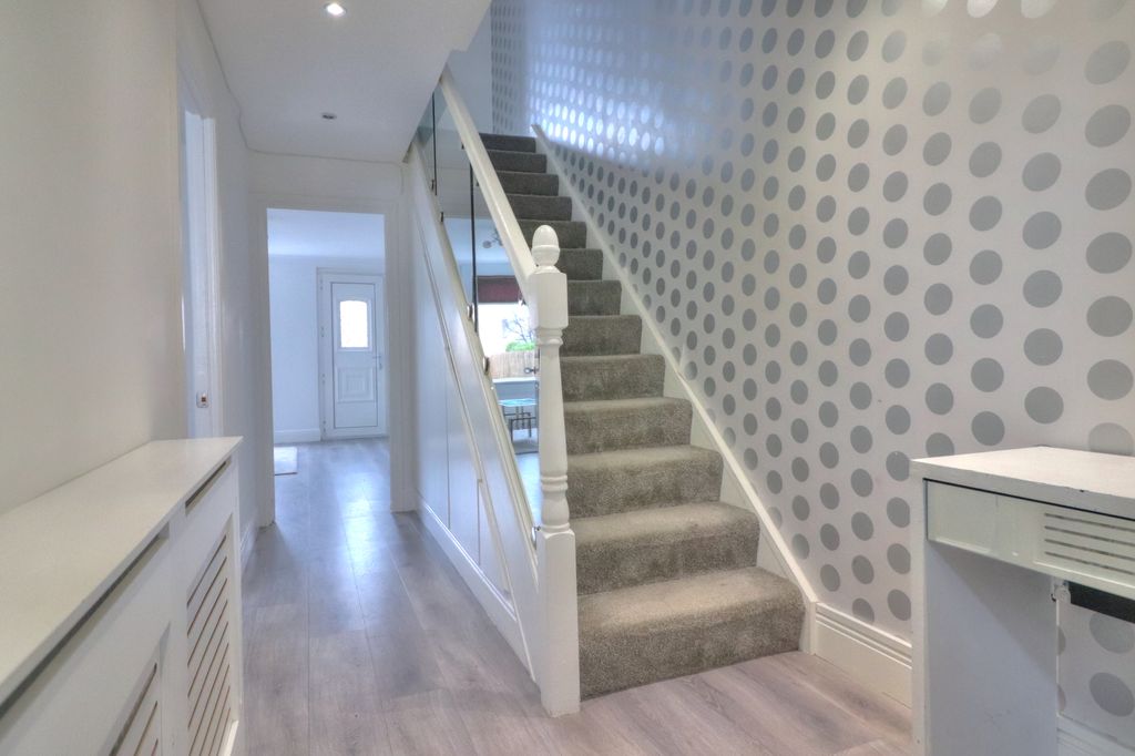 Property photo 2 of 18 Img_5446_7_8