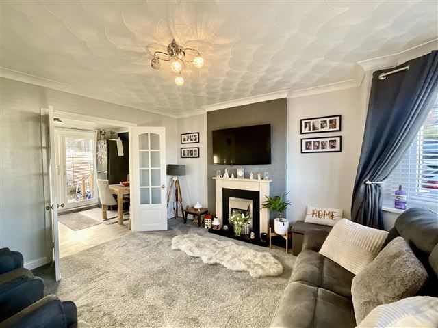 Property photo 2 of 18 Lounge