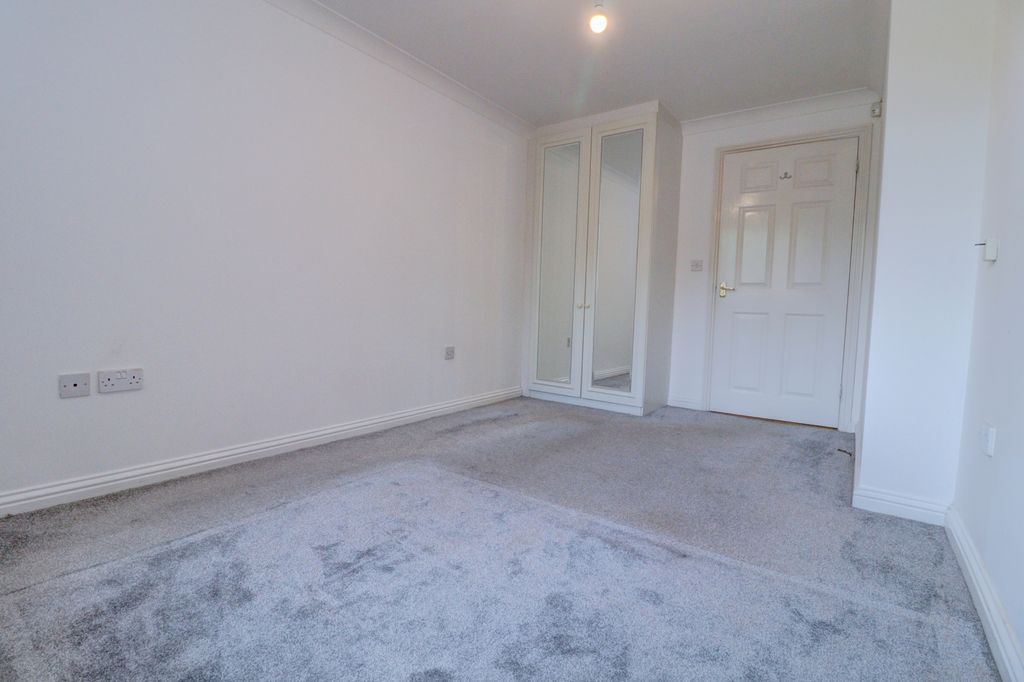 Property photo 3 of 7 Picture No. 13