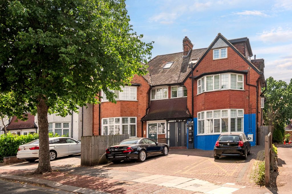 Property photo 1 of 13 5281922